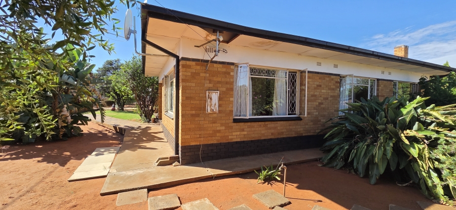 5 Bedroom Property for Sale in Hadison Park Northern Cape